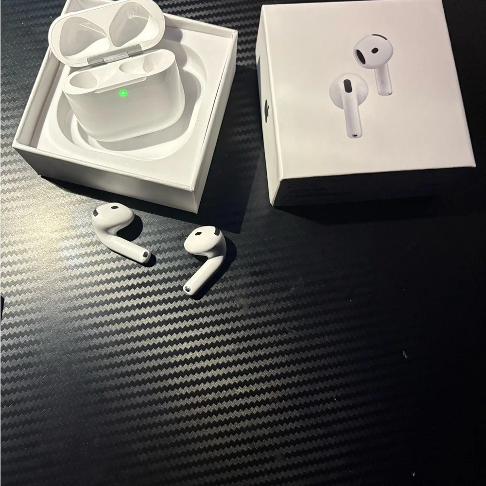 Apple AirPods Pro with White Charging Case